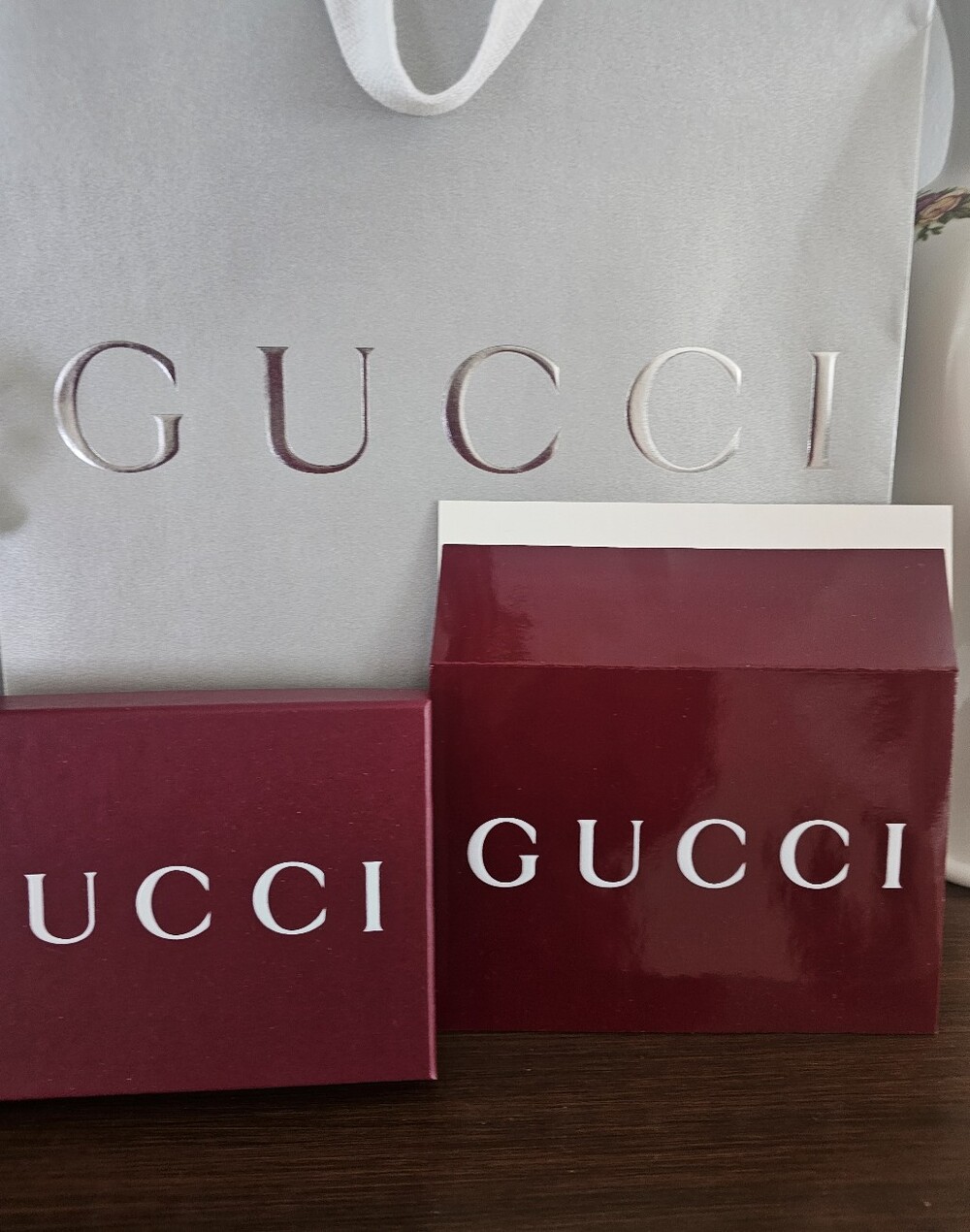 GUCCI Gift Boxes & Shopping Bag - White and Deep Burgundy
